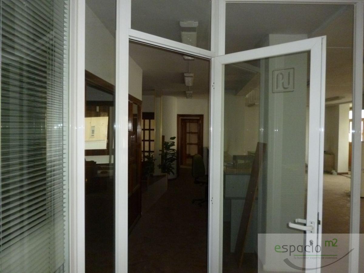 For sale of office in Burgos