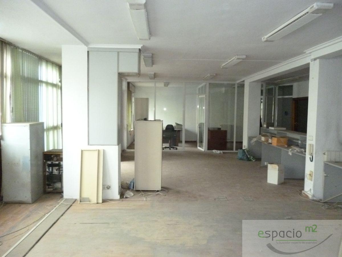 For sale of office in Burgos