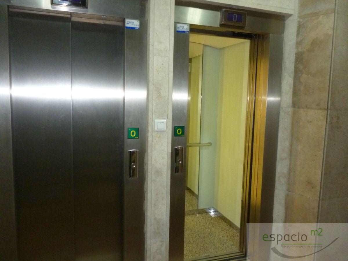 For sale of office in Burgos