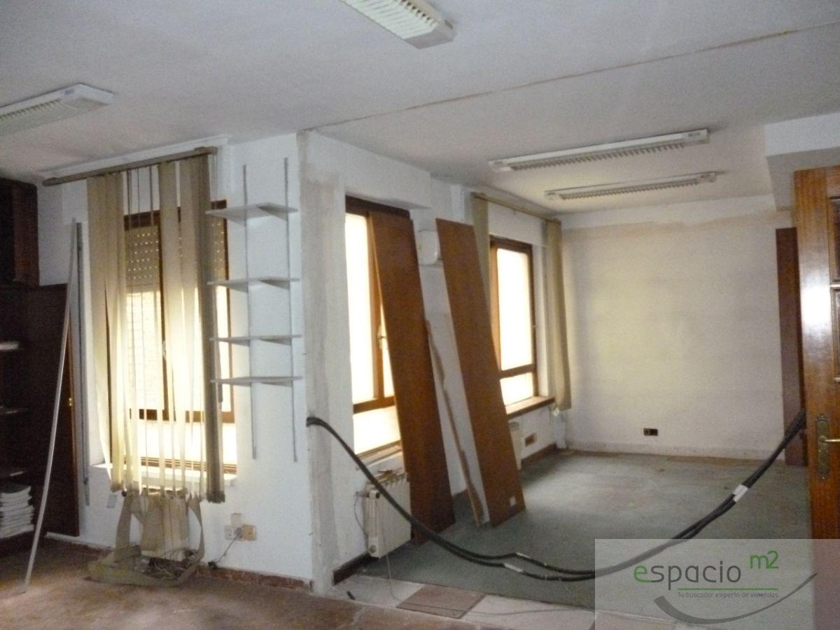 For sale of office in Burgos