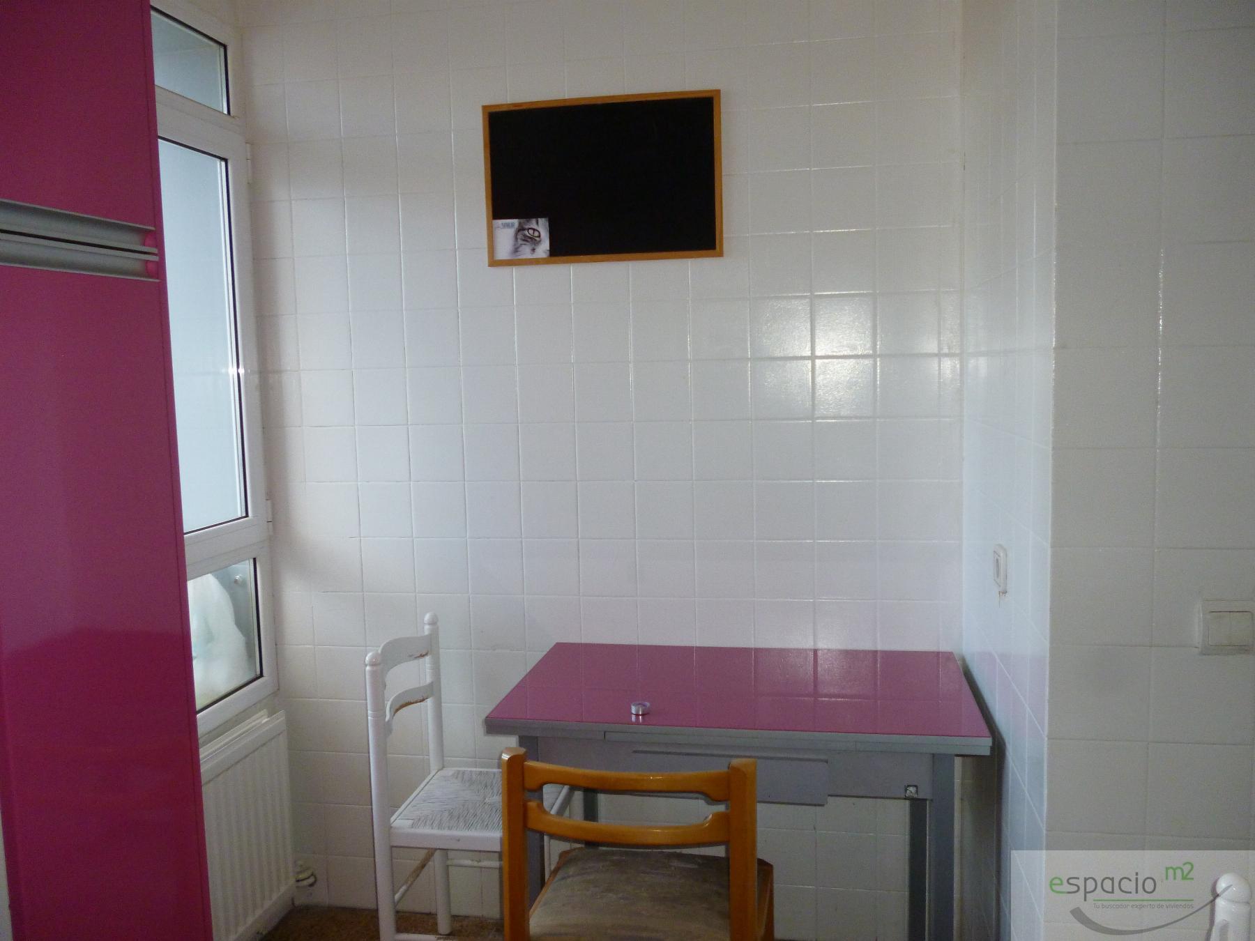 For sale of flat in Burgos