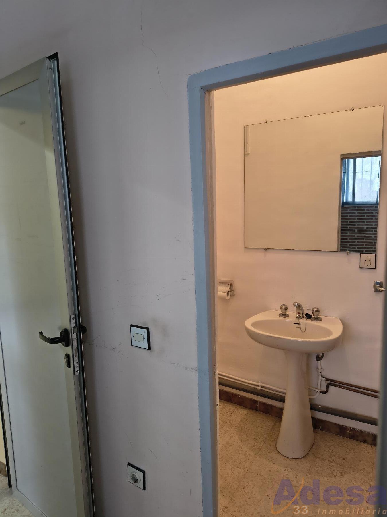 Venta de local en Navalcarnero