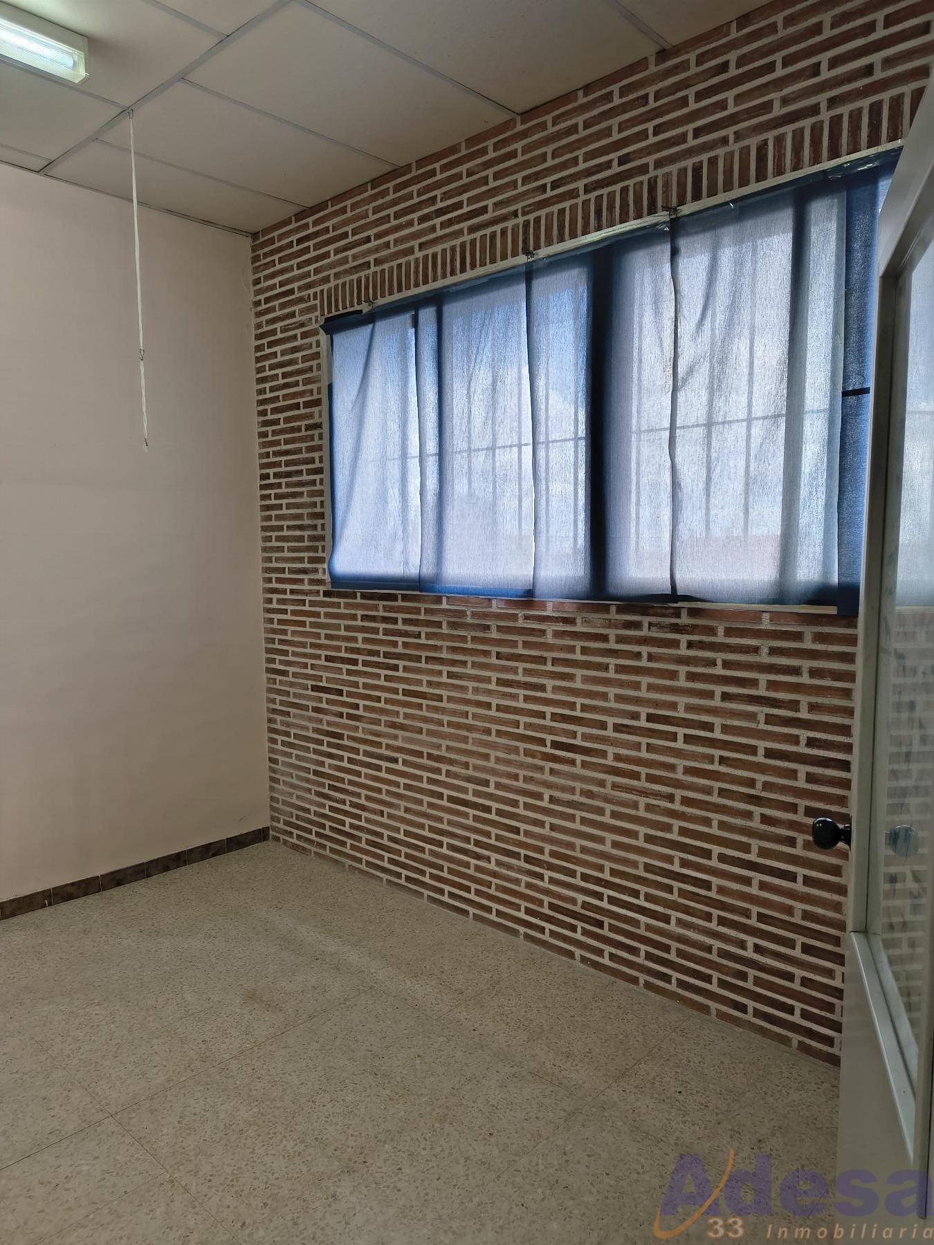 Venta de local en Navalcarnero