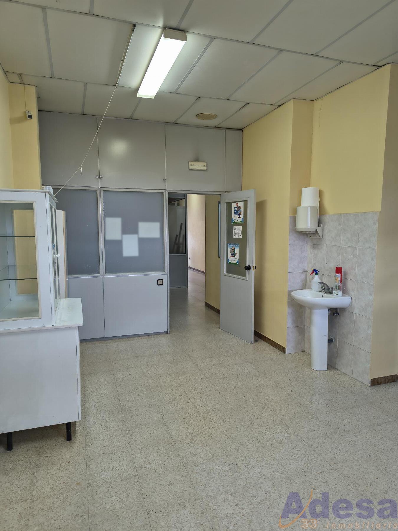 Venta de local en Navalcarnero