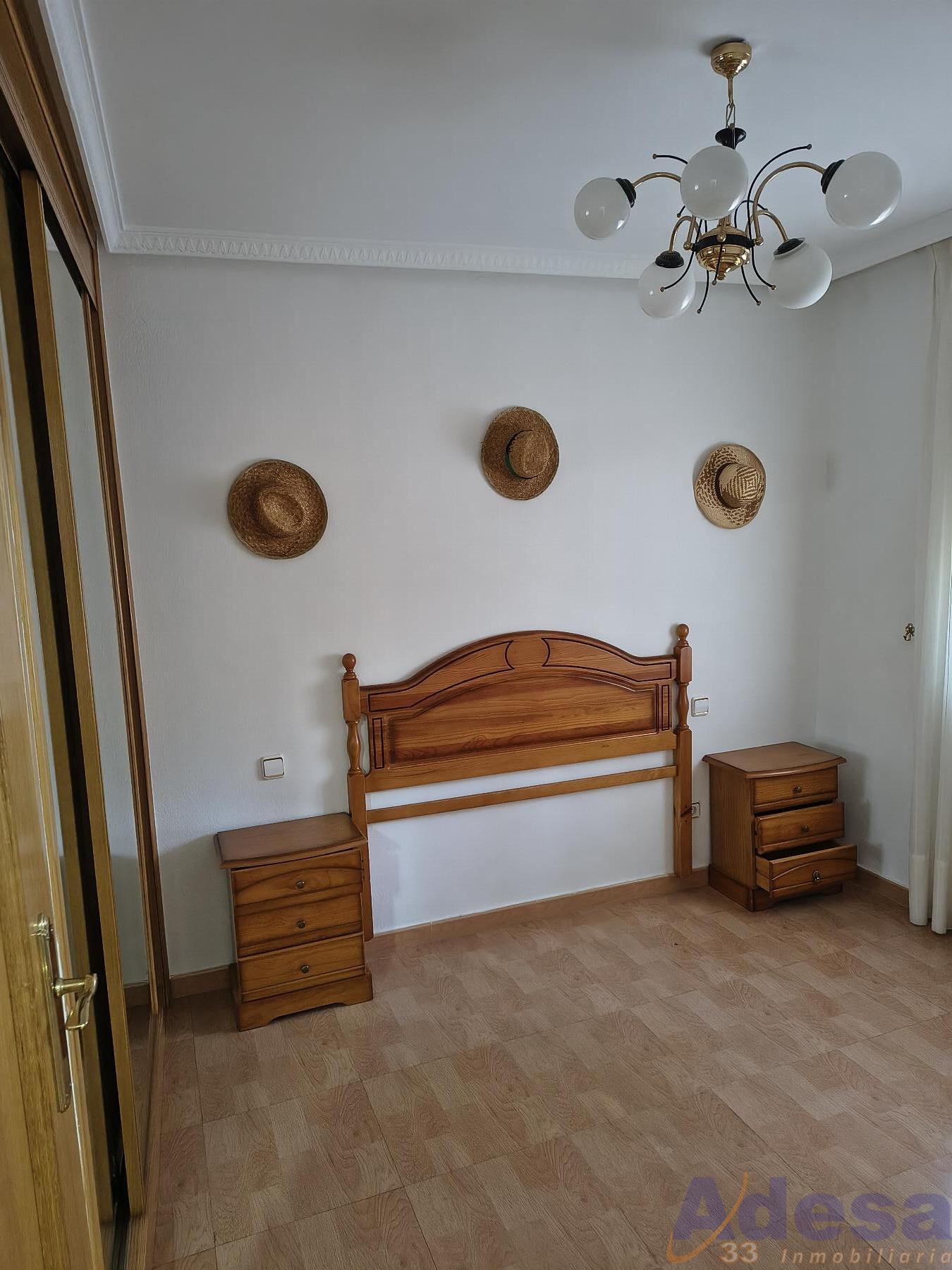 Venta de casa en La Torre de Esteban Hambrán