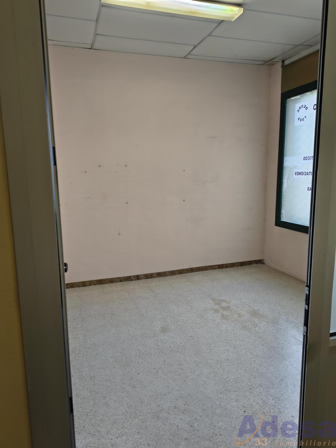 Venta de local en Navalcarnero