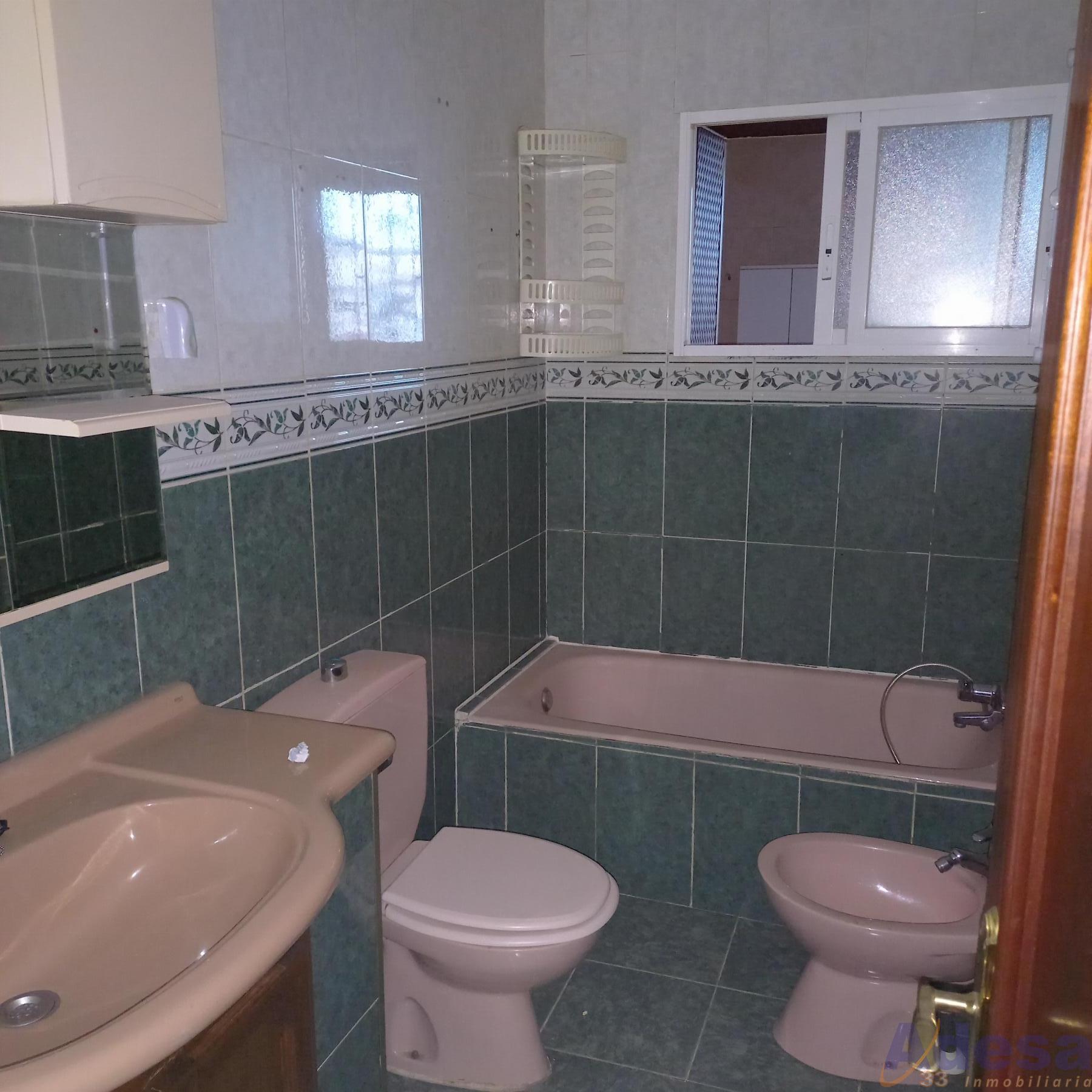 For sale of house in San Martín de la Vega