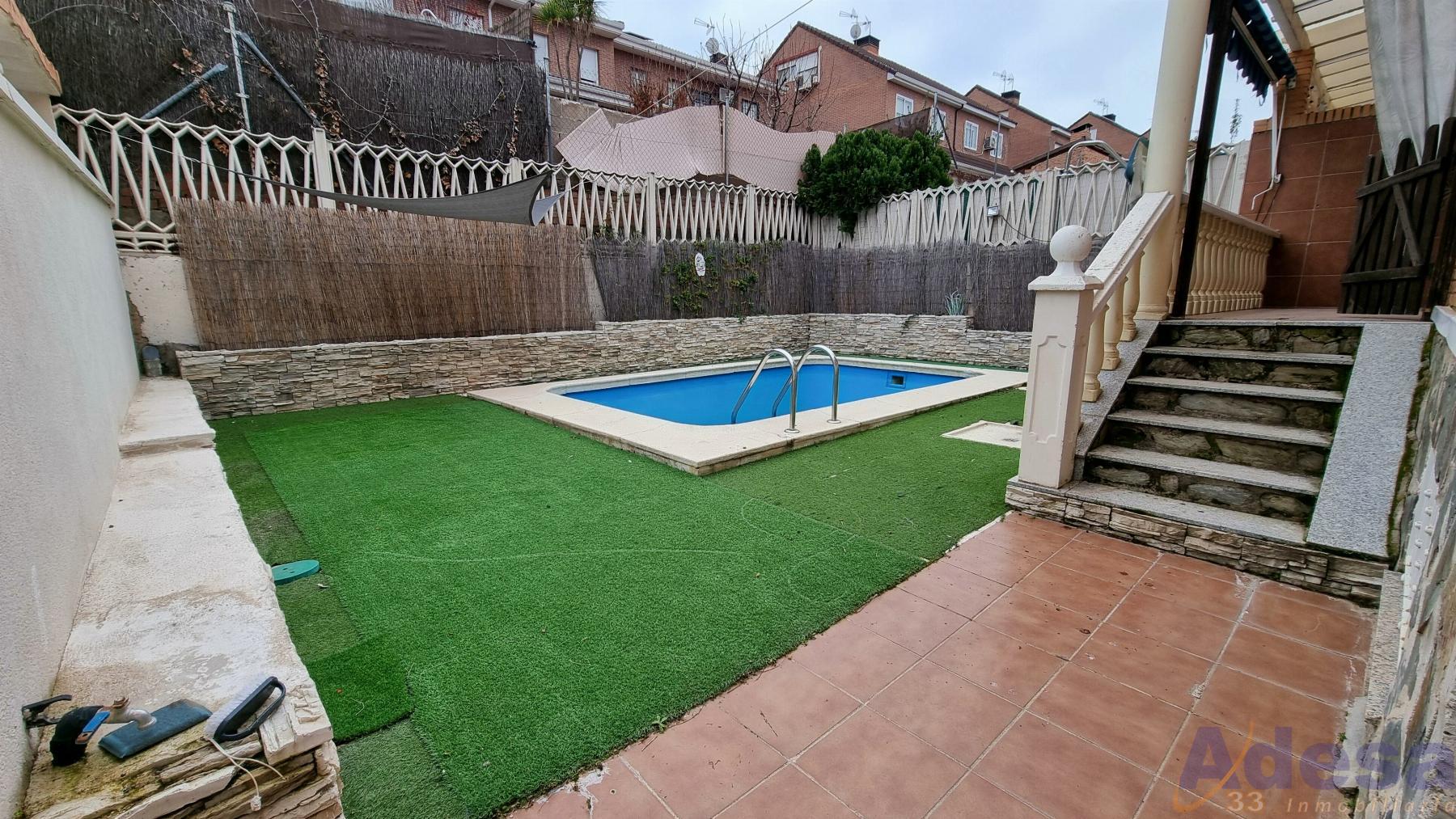 For sale of chalet in Navalcarnero