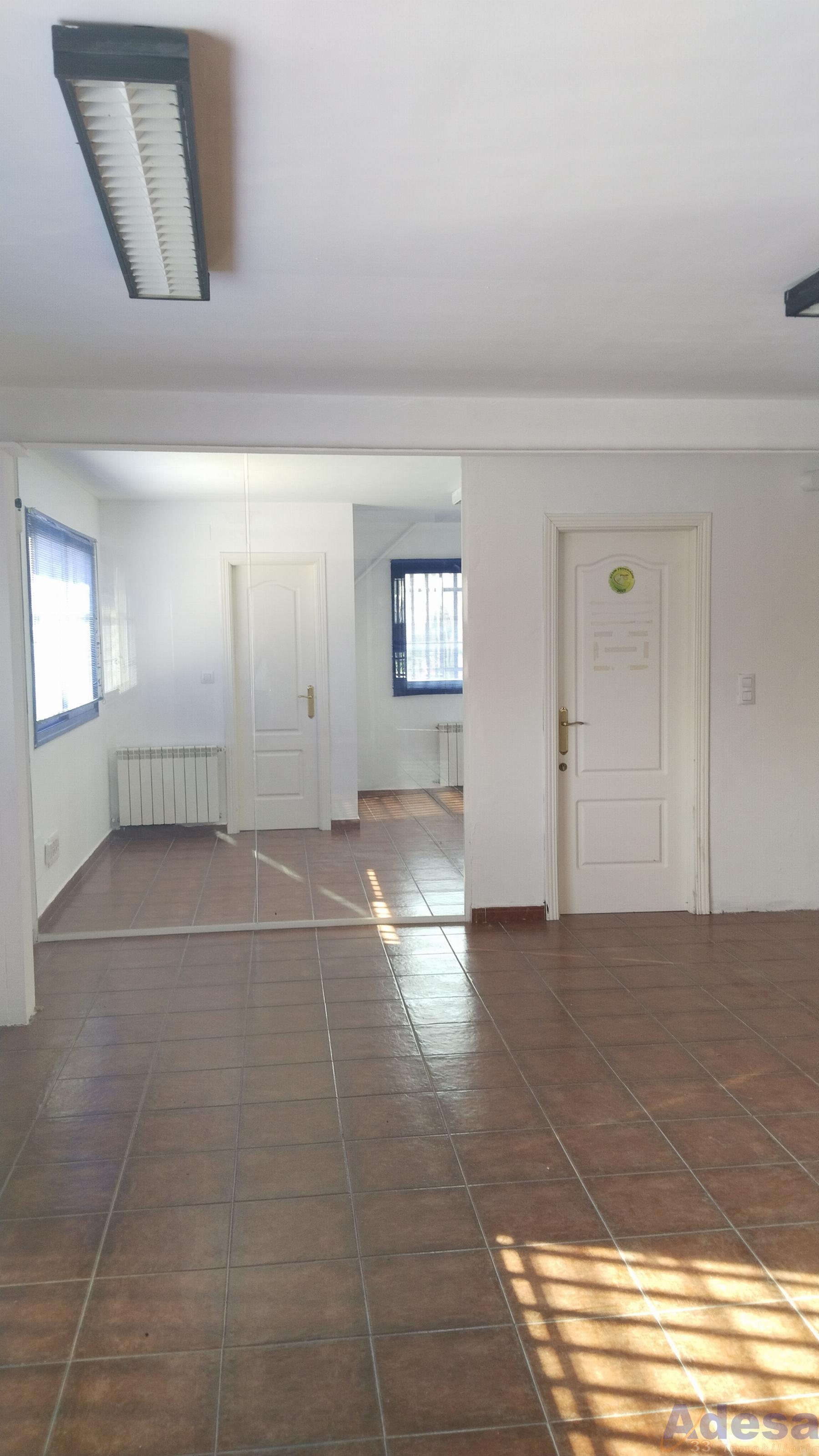 For rent of industrial plant/warehouse in Navalcarnero