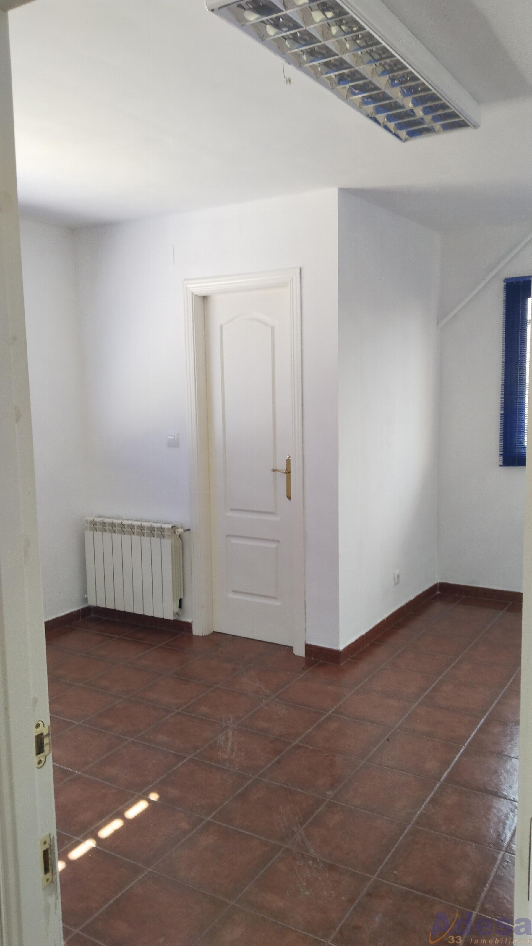 For rent of industrial plant/warehouse in Navalcarnero