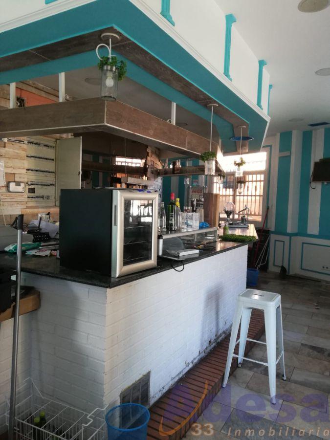 For sale of commercial in Navalcarnero