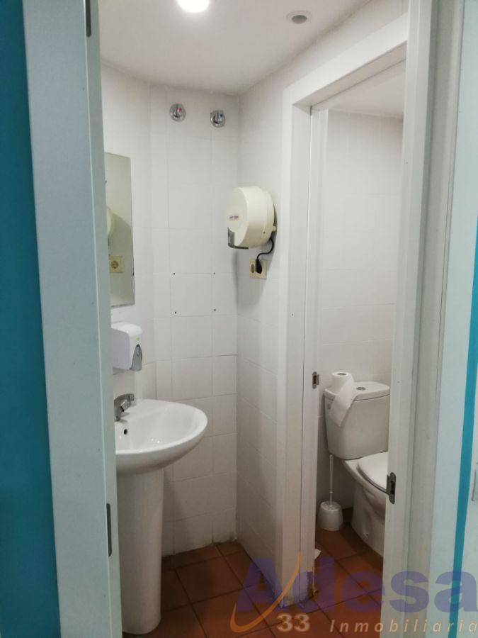 For sale of commercial in Navalcarnero
