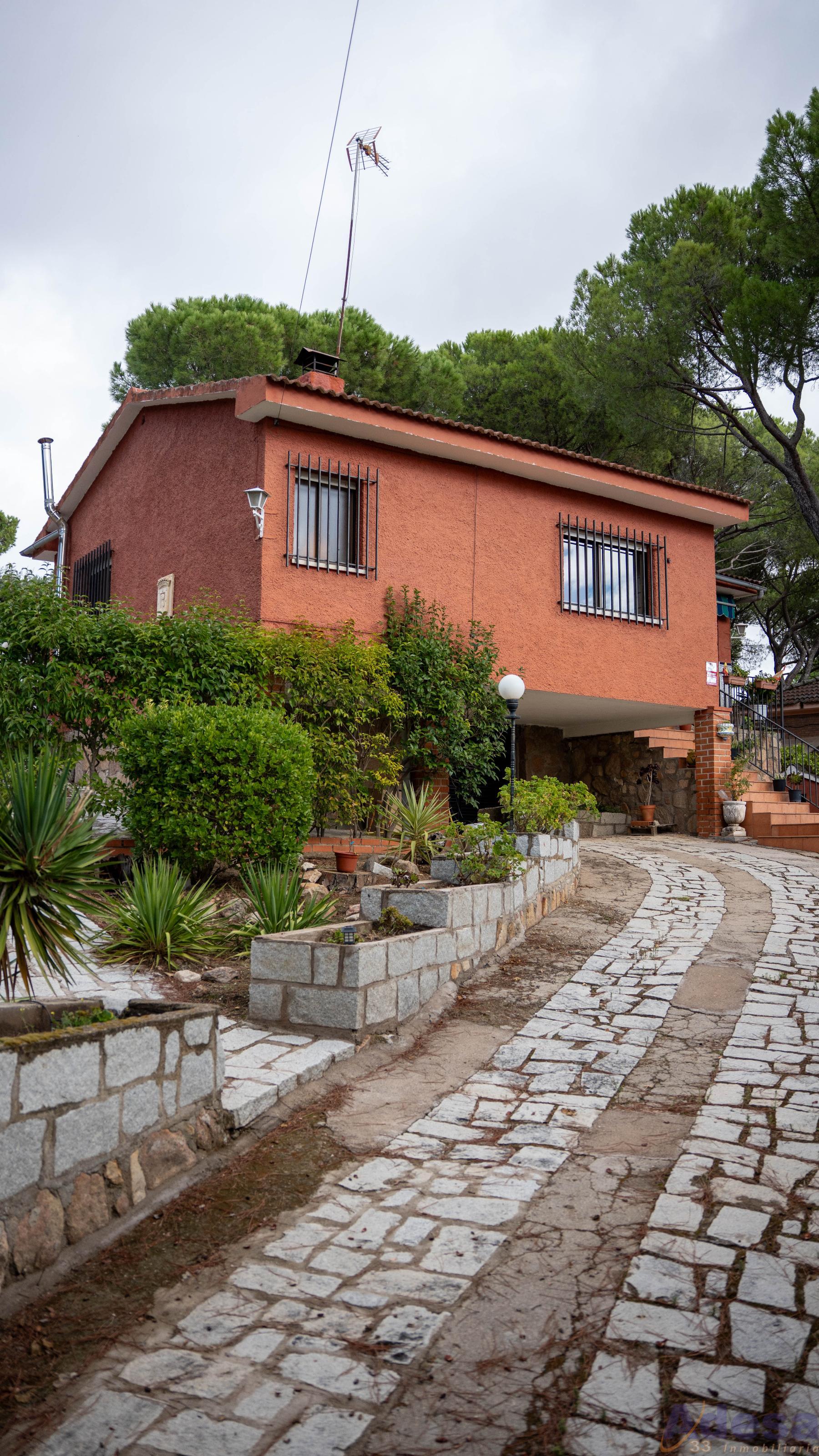 Venta de chalet en Almorox