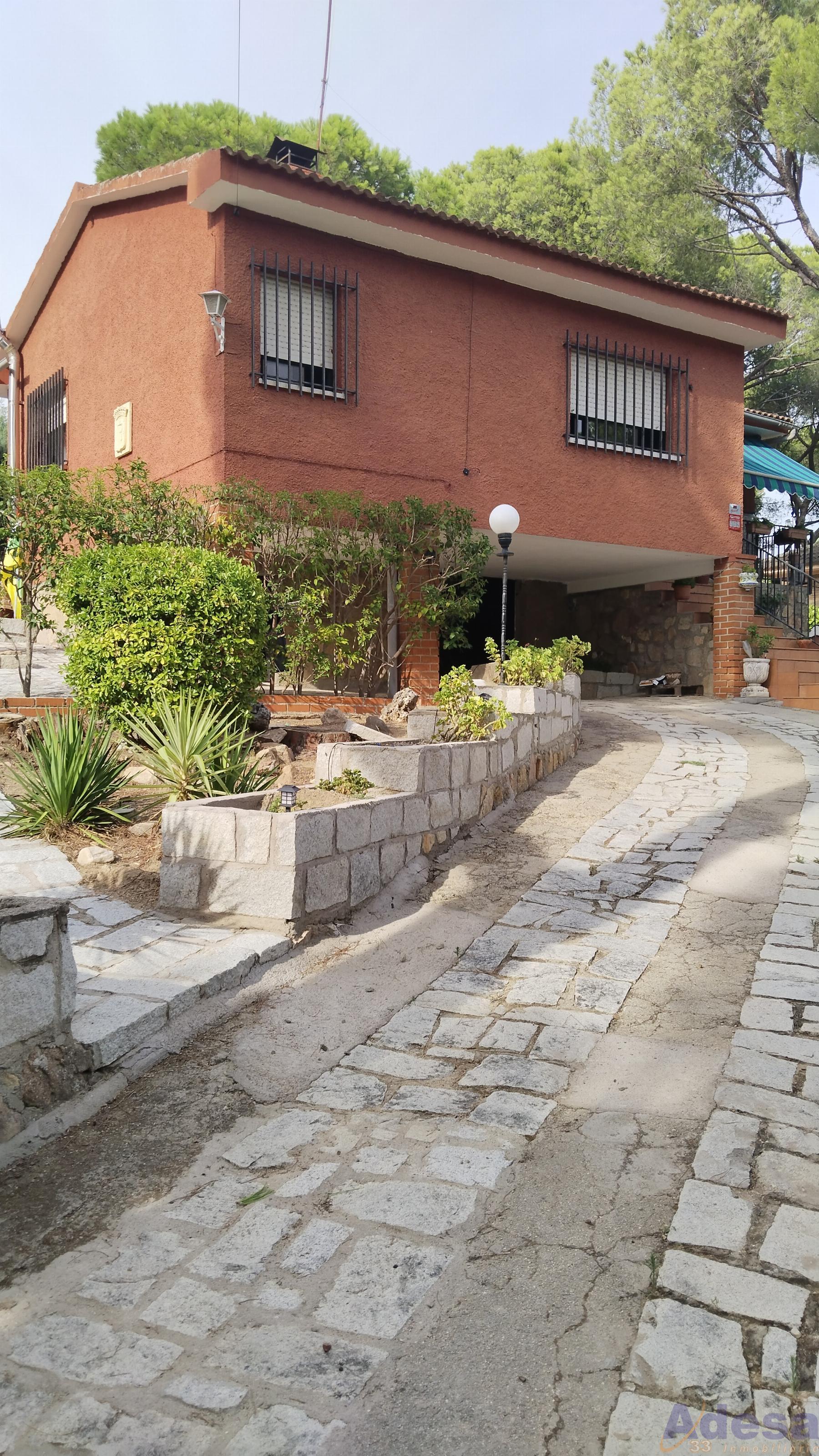 Venta de chalet en Almorox