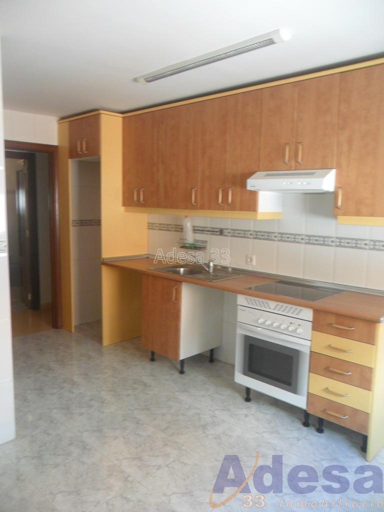 For sale of flat in Valmojado