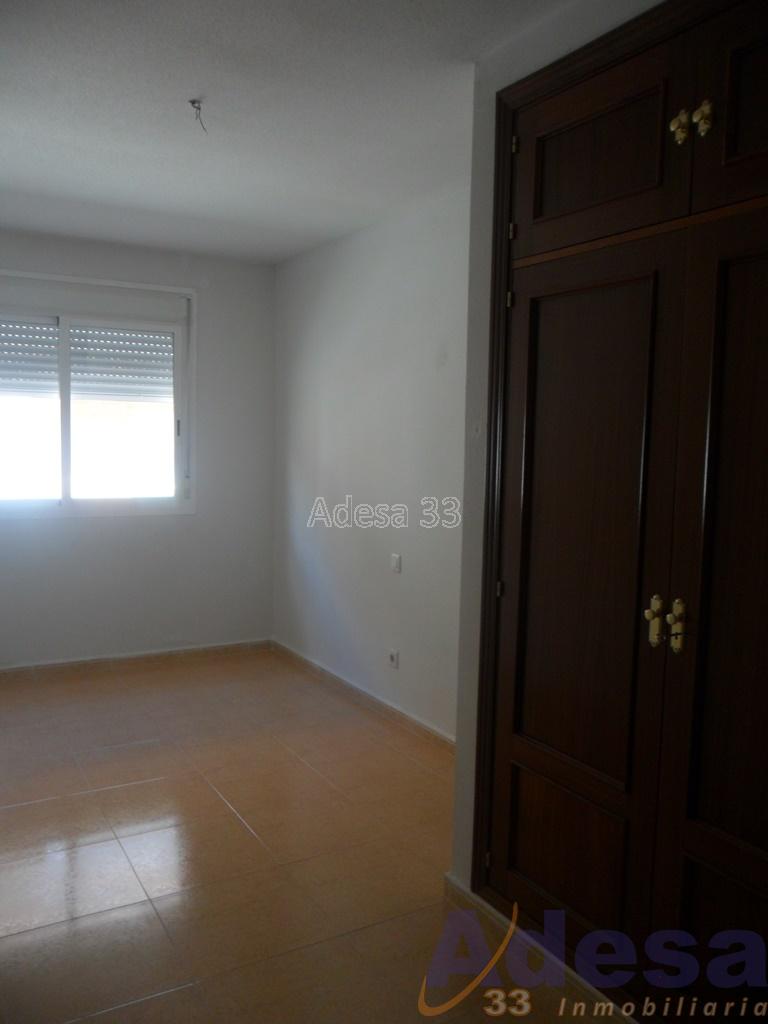 For sale of flat in Valmojado