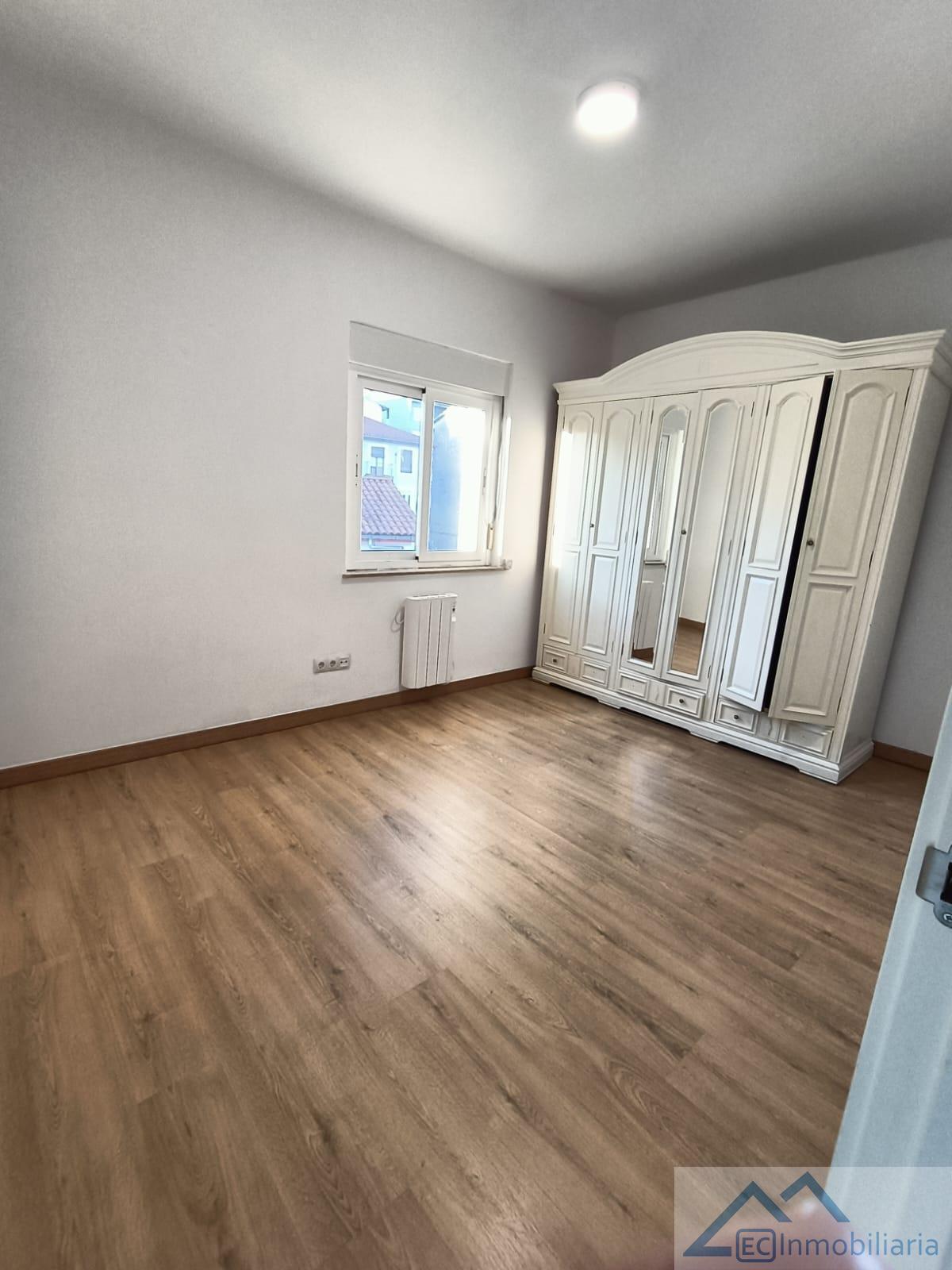 For sale of flat in Santander