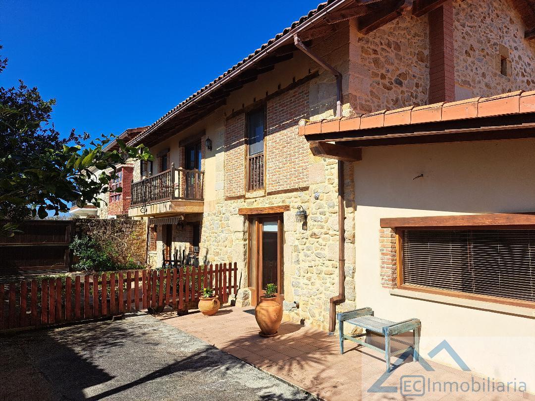 For sale of hotel in Ribamontán Al Mar