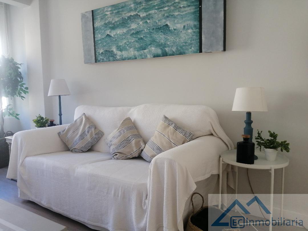 For rent of flat in Santander