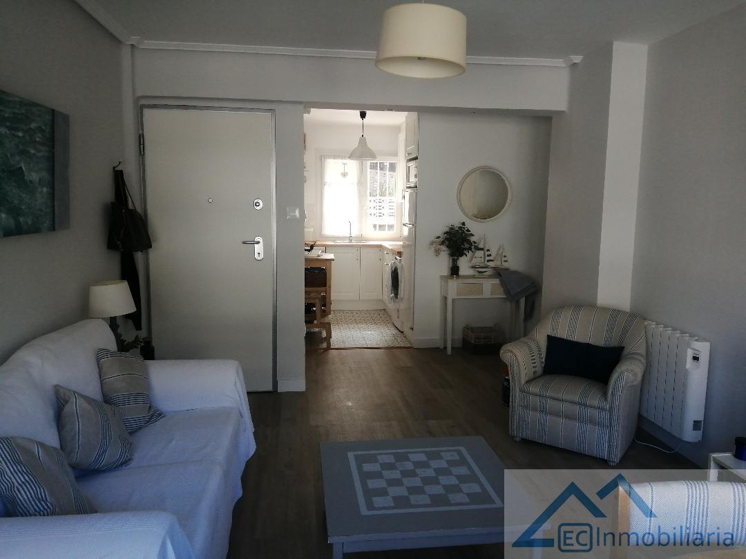 For rent of flat in Santander