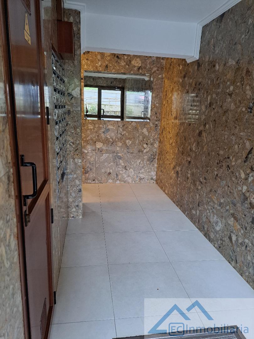For rent of flat in Santander