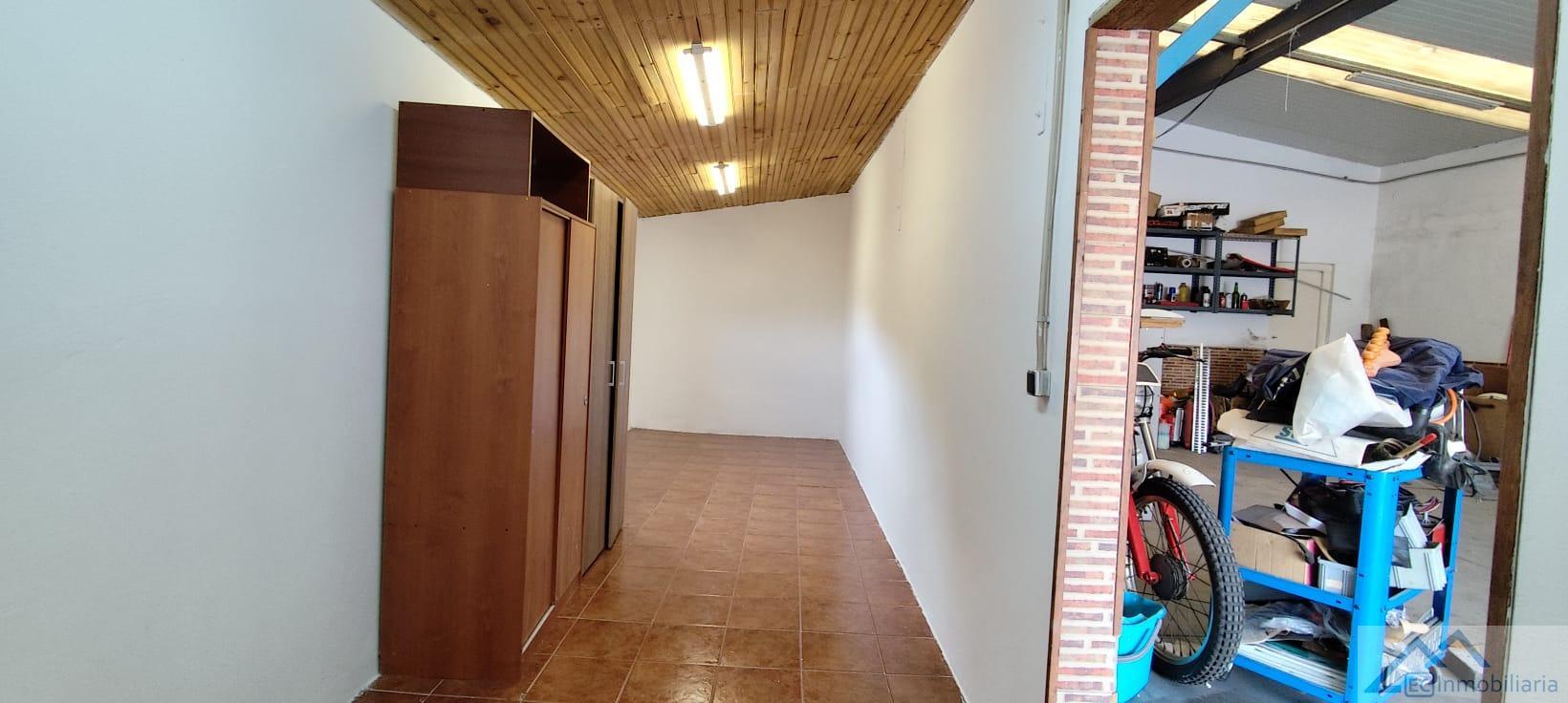 Venta de casa en Corvera de Toranzo