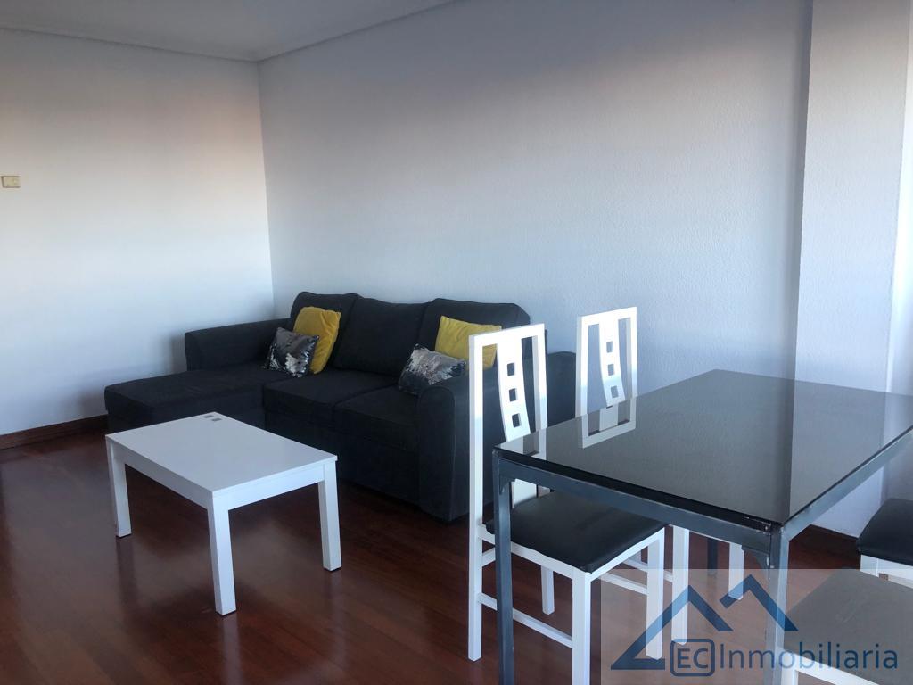 For rent of flat in Santander