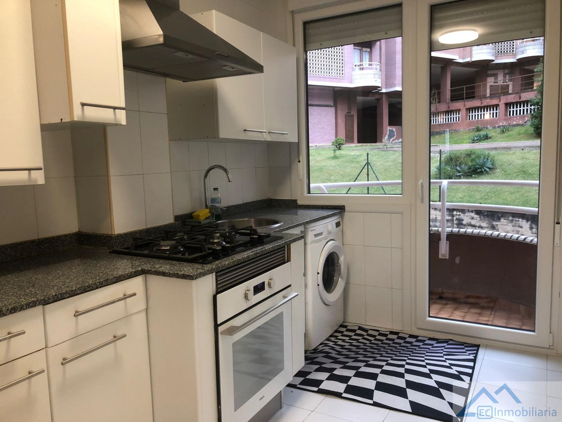 For rent of flat in Santander