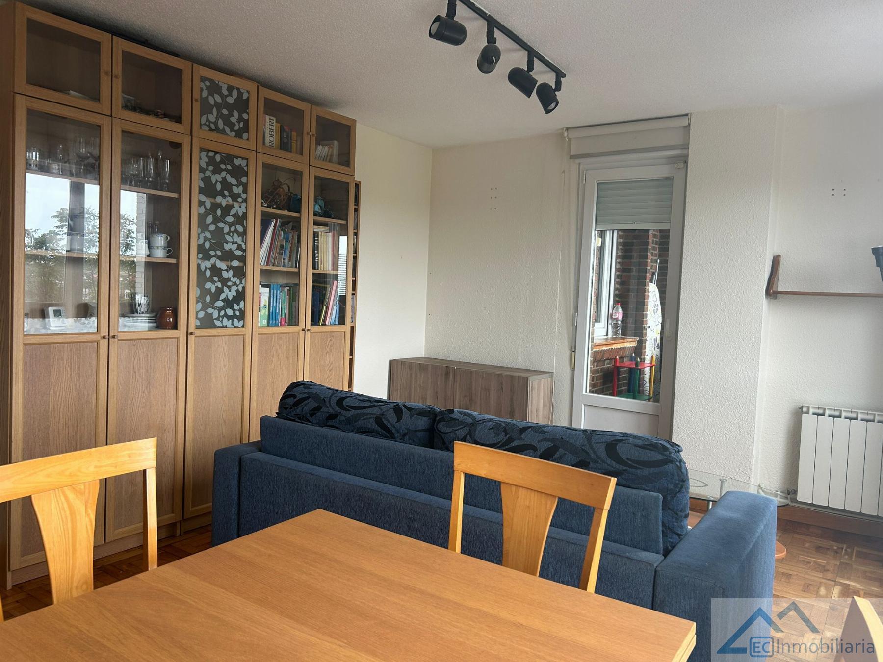 For rent of flat in Santander