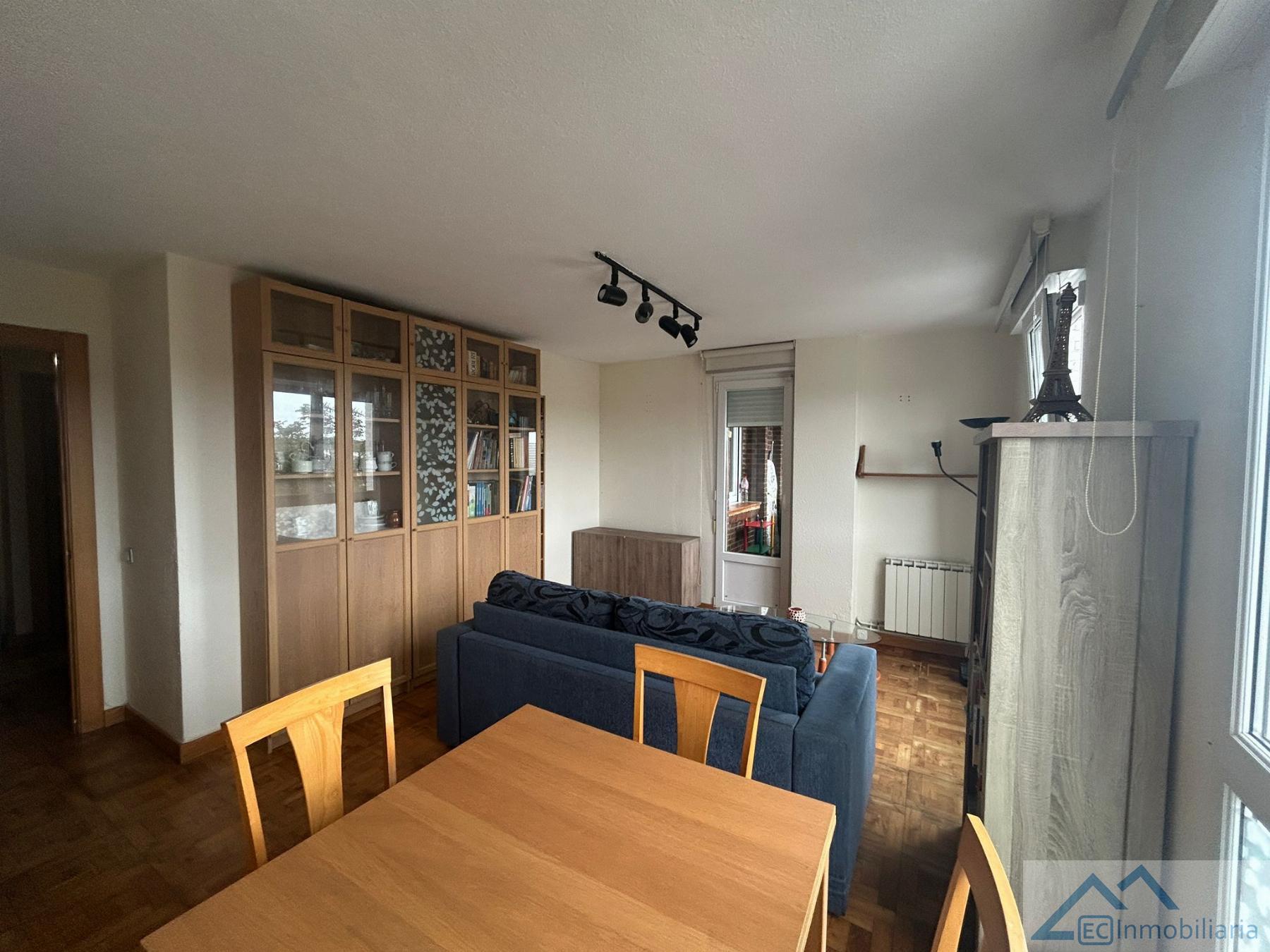 For rent of flat in Santander