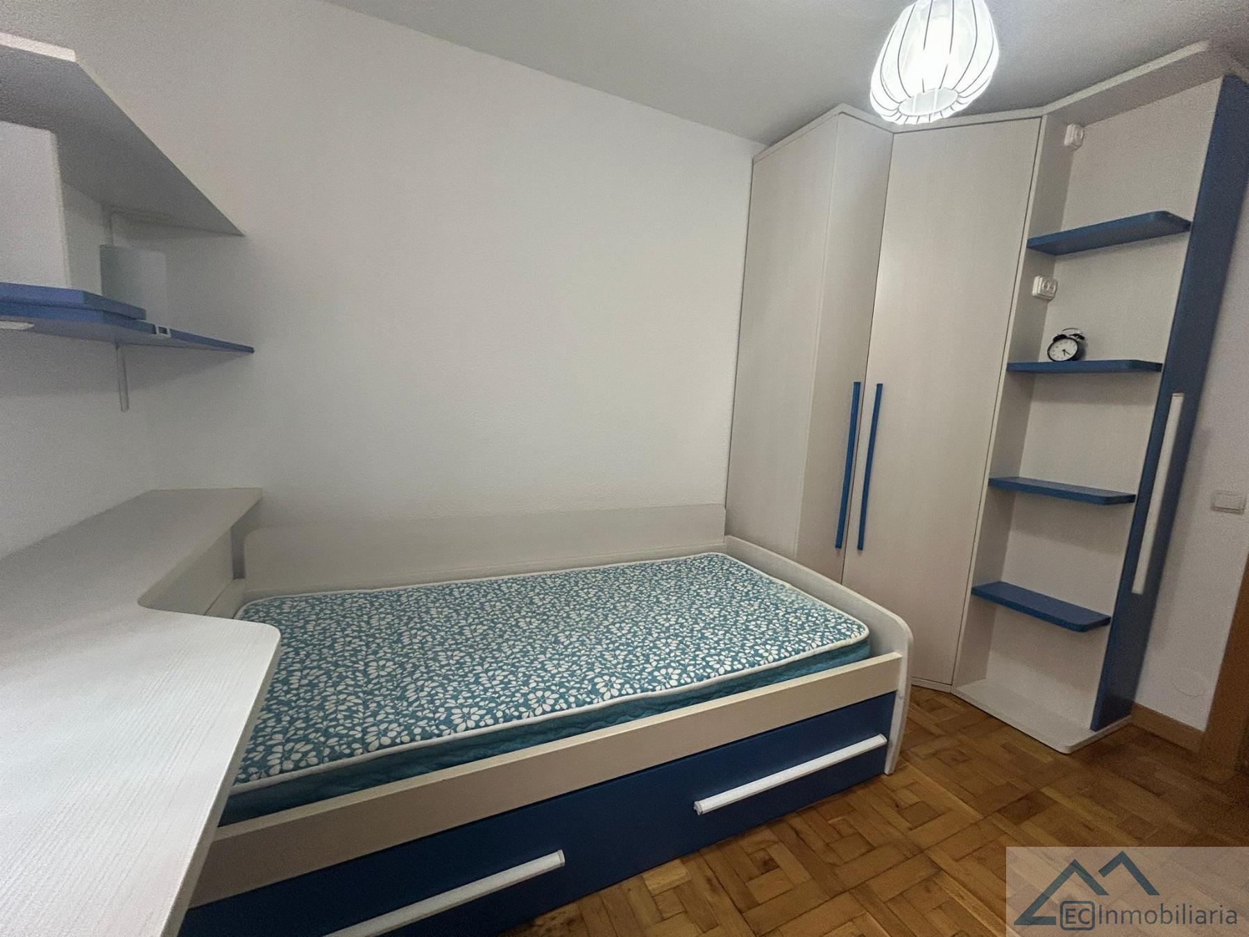 For rent of flat in Santander