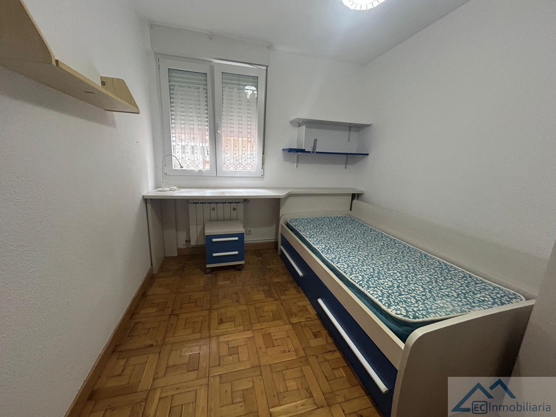 For rent of flat in Santander