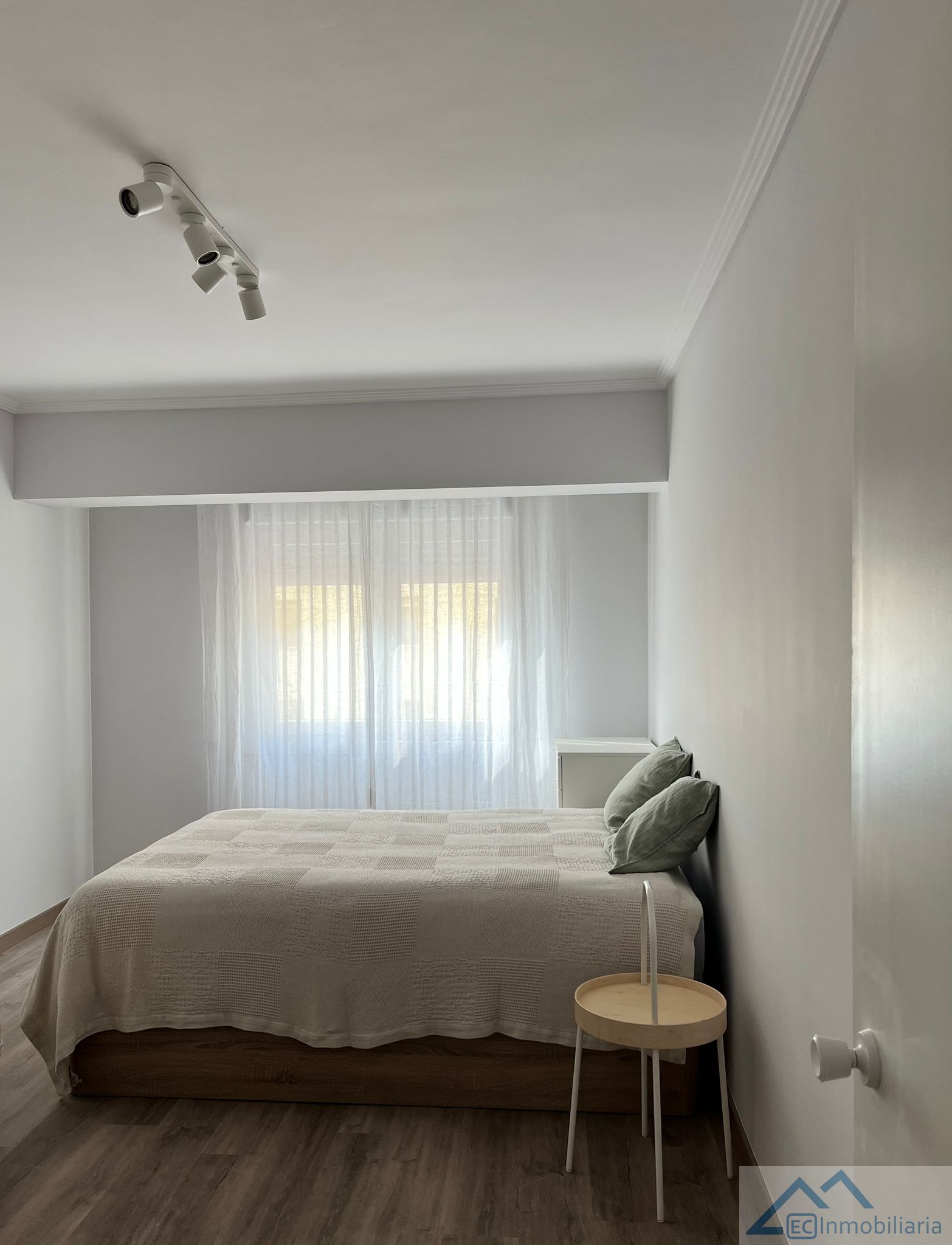 For rent of flat in Santander