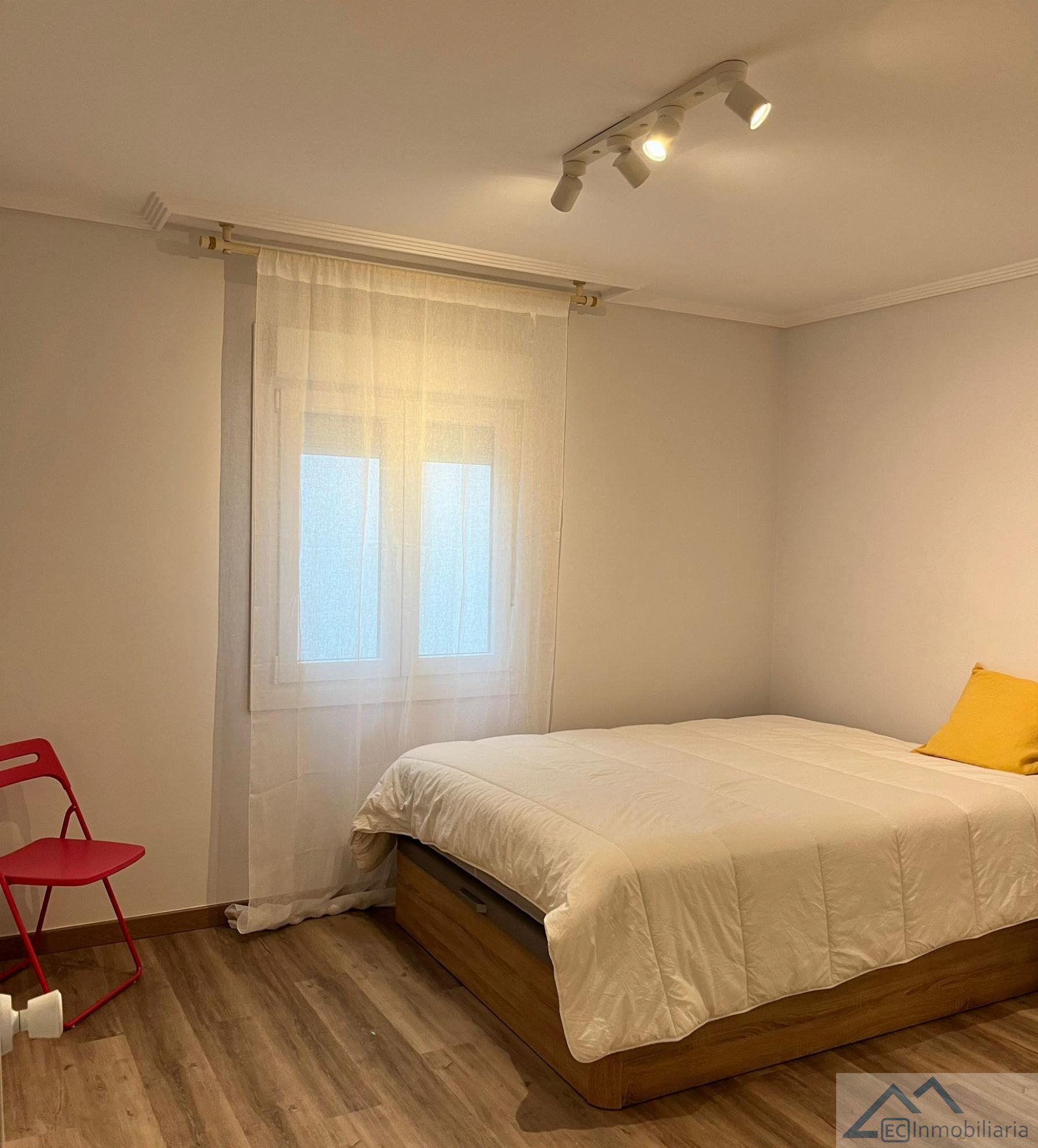 For rent of flat in Santander