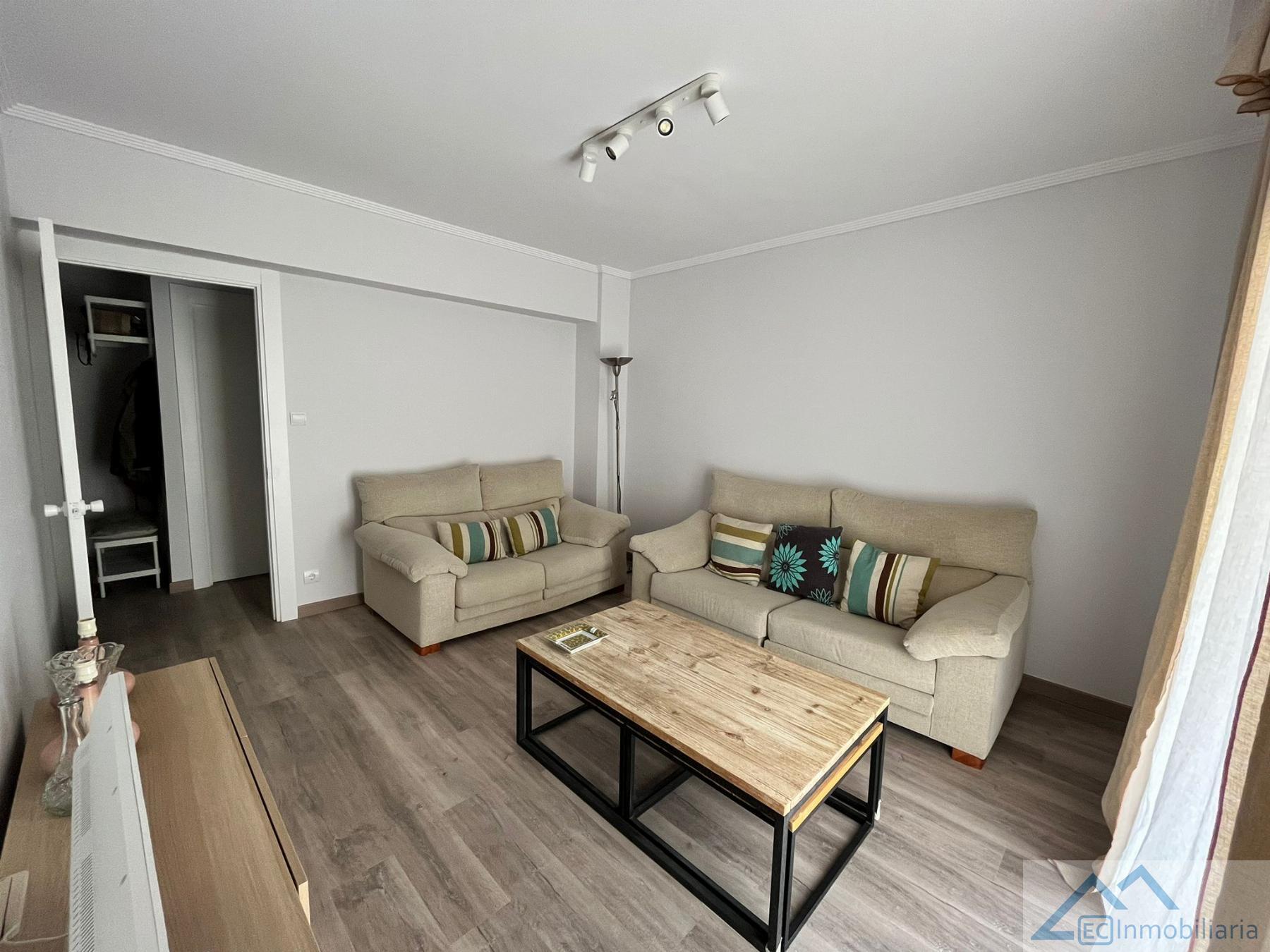 For rent of flat in Santander