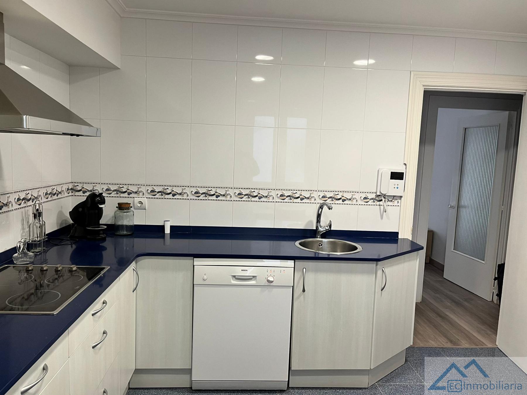 For rent of flat in Santander