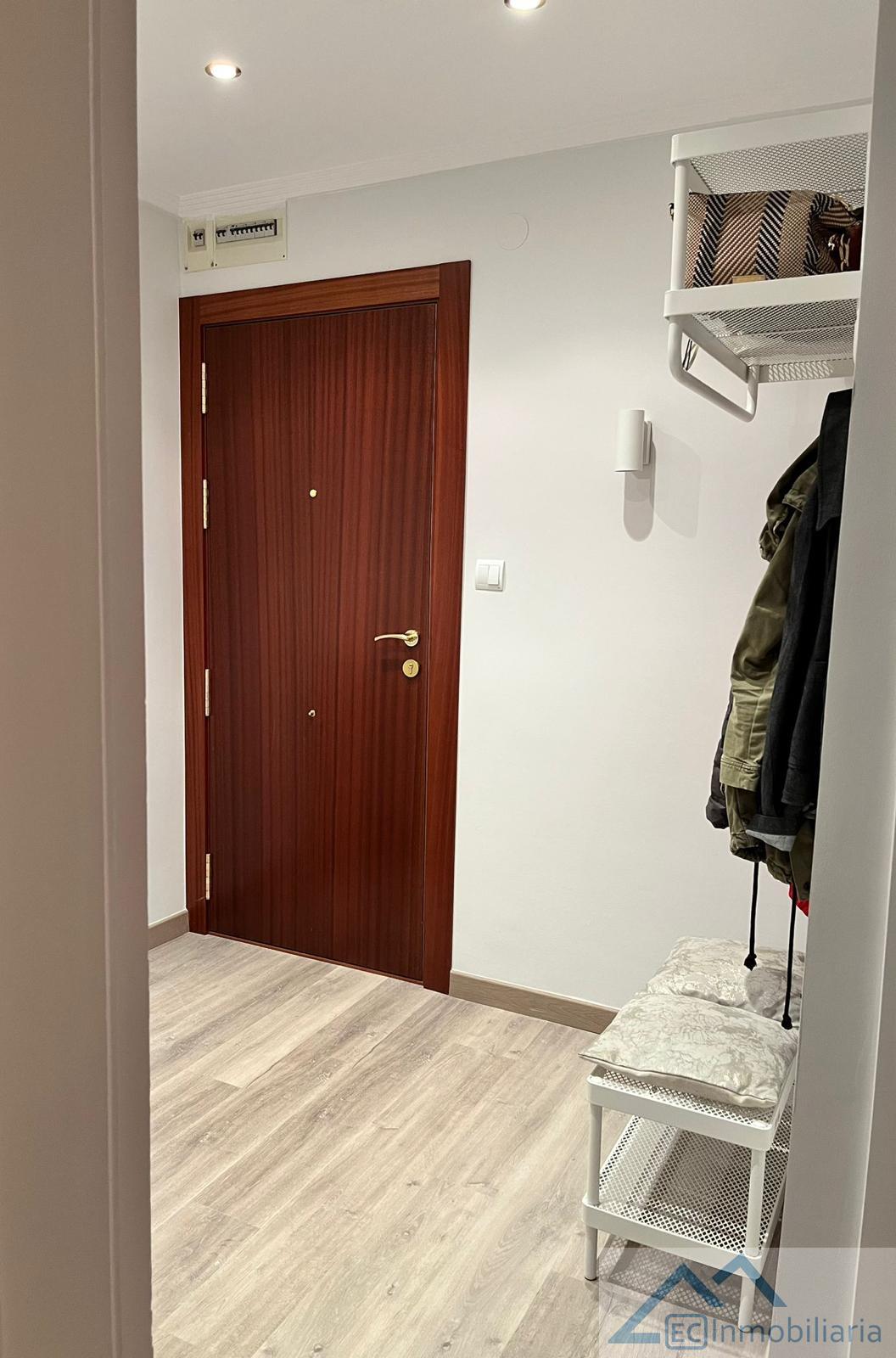 For rent of flat in Santander