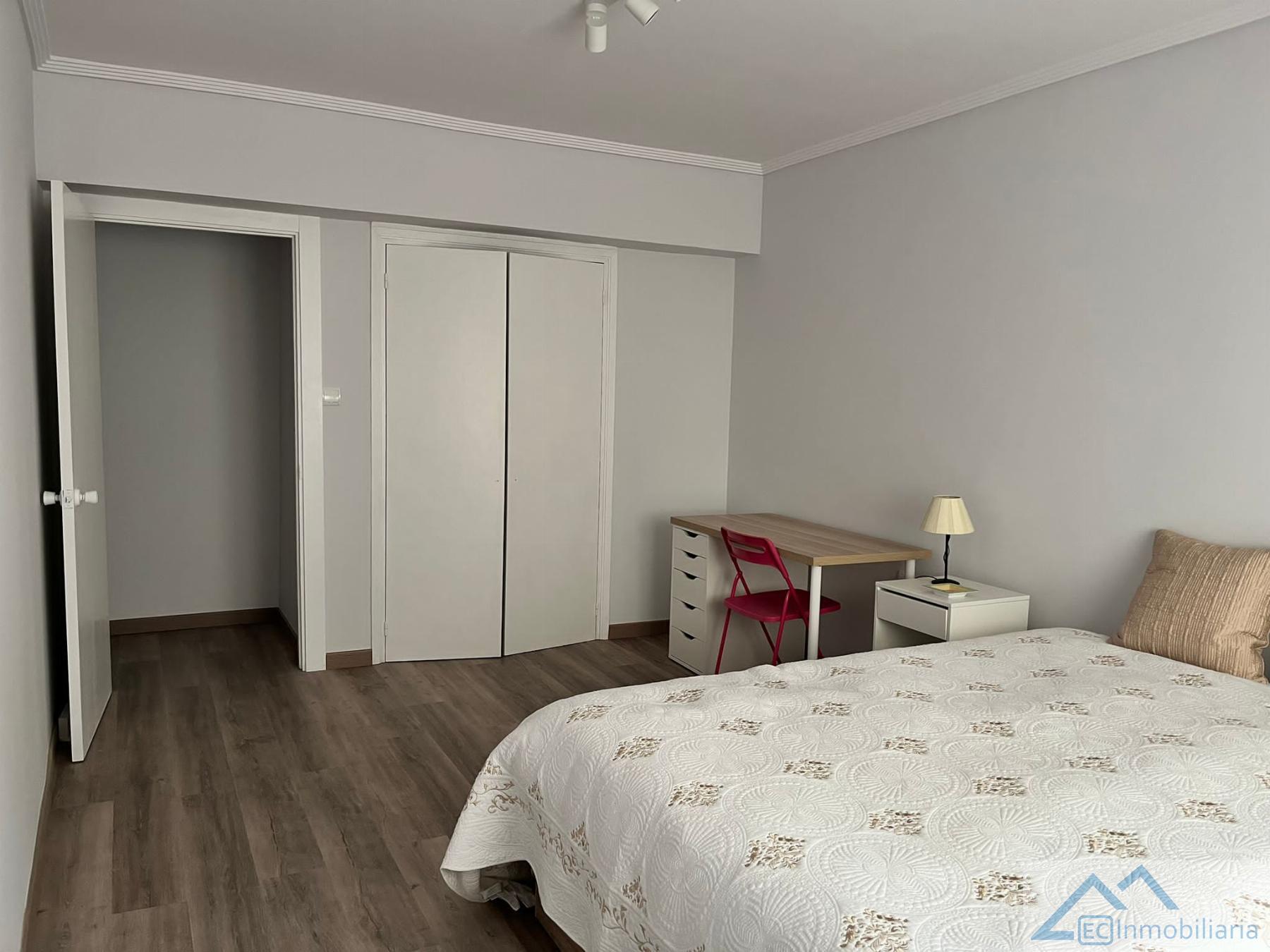 For rent of flat in Santander