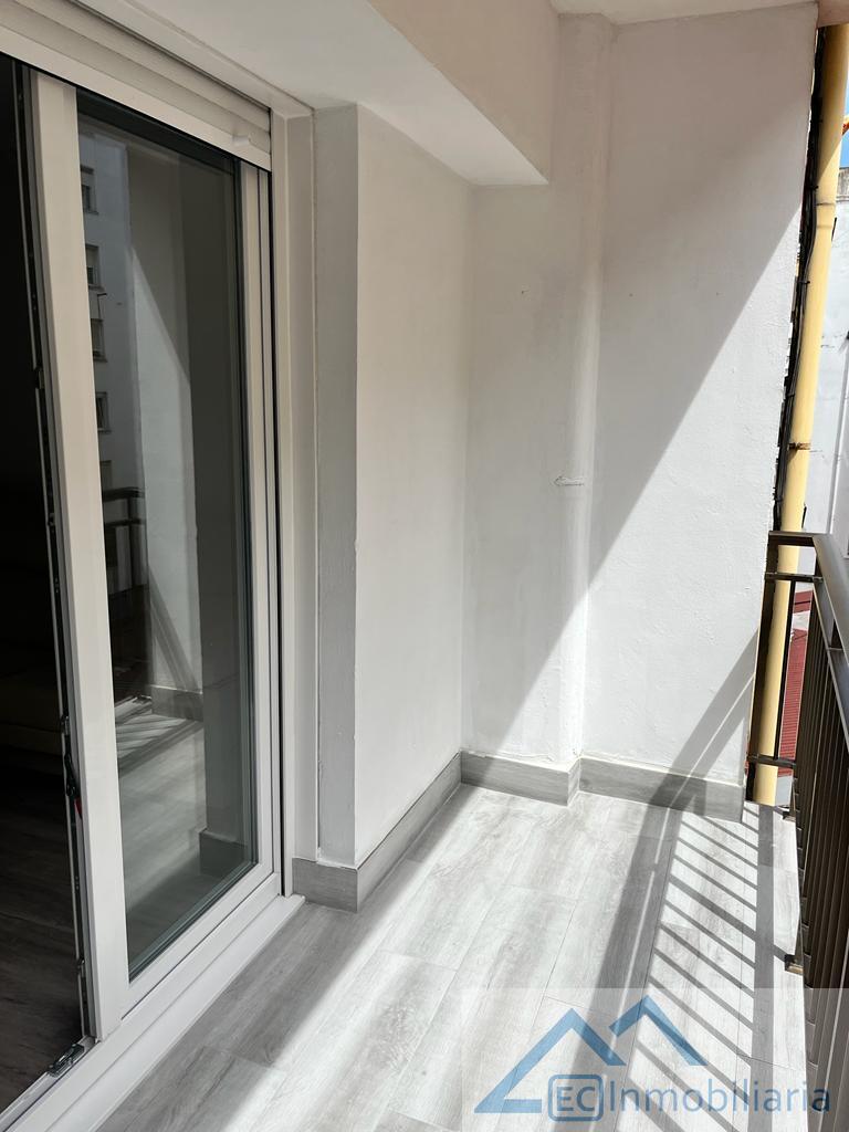 For rent of flat in Santander