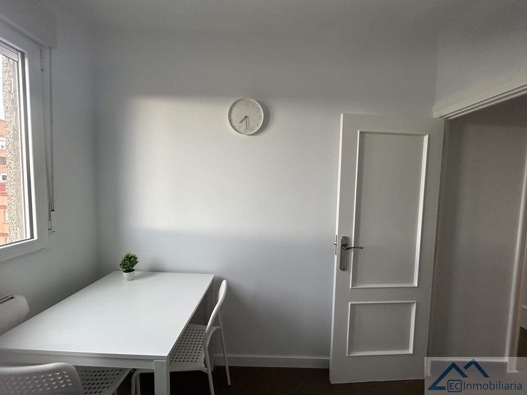 For rent of flat in Santander