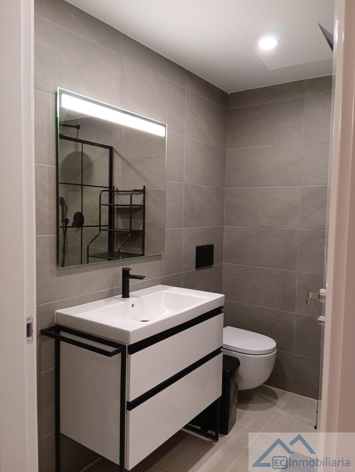 Venta de piso en Benalmádena Costa