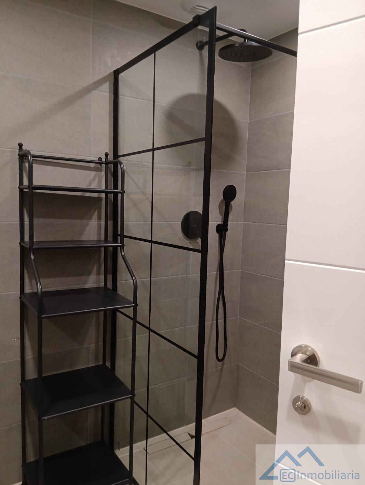 Venta de piso en Benalmádena Costa