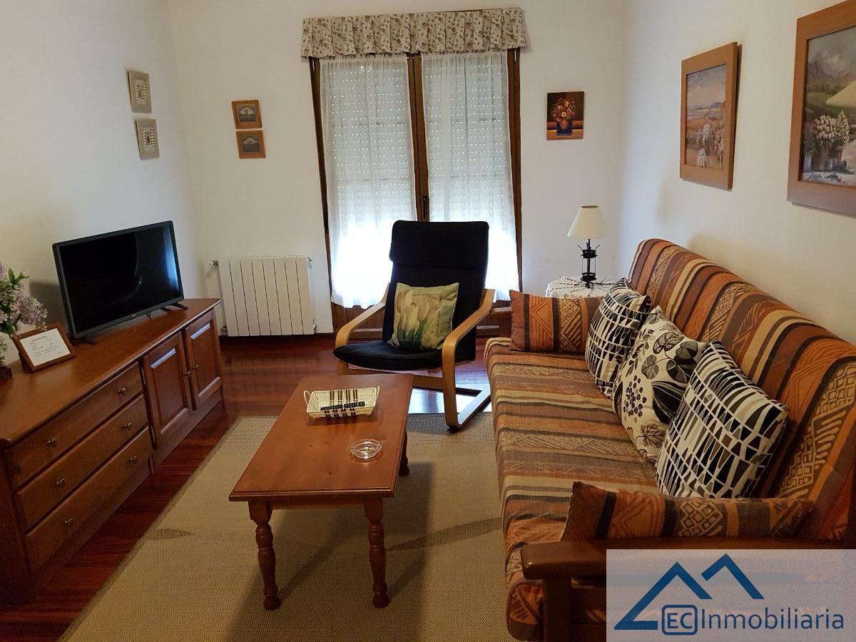 For sale of flat in Potes