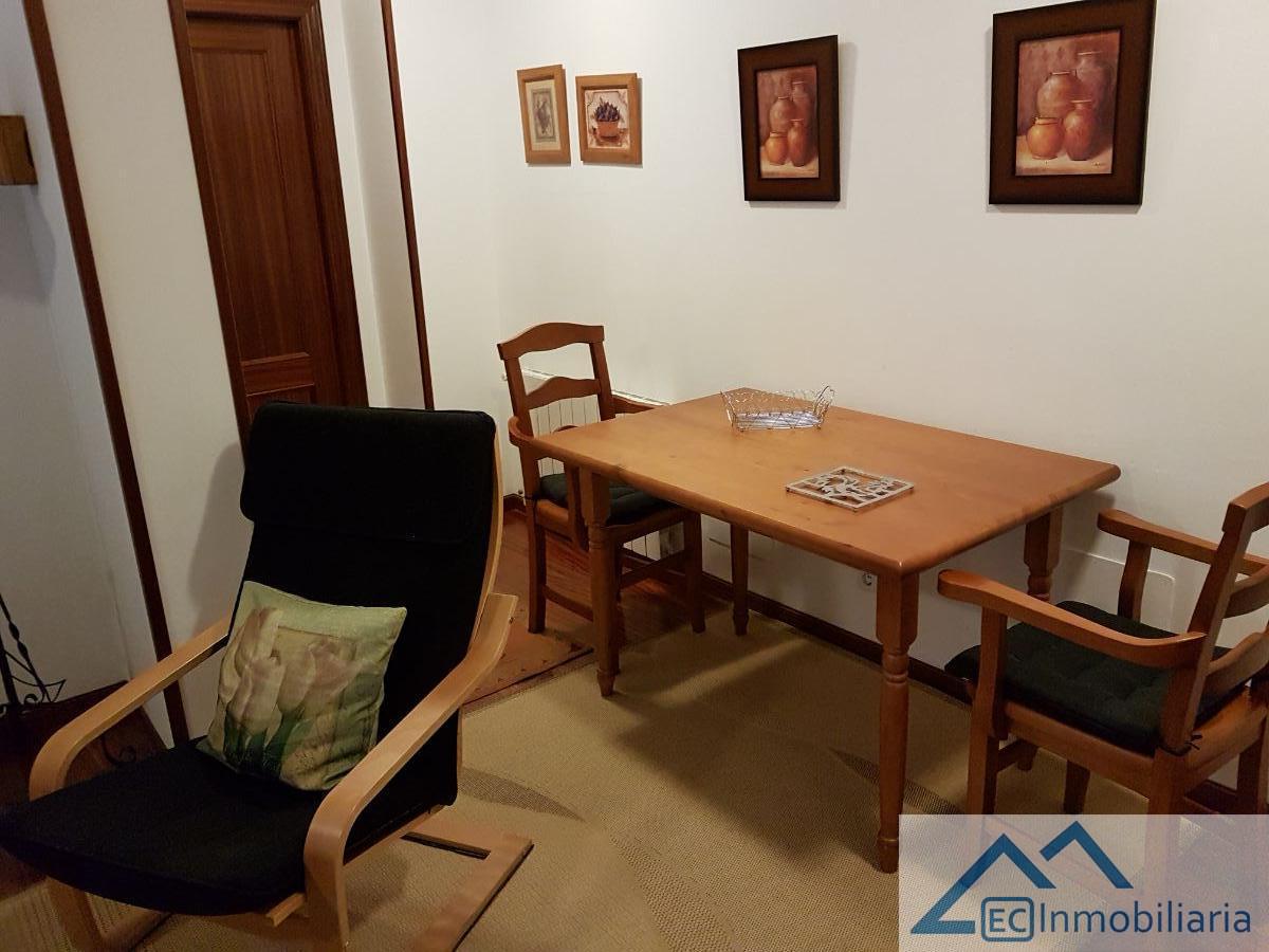 For sale of flat in Potes