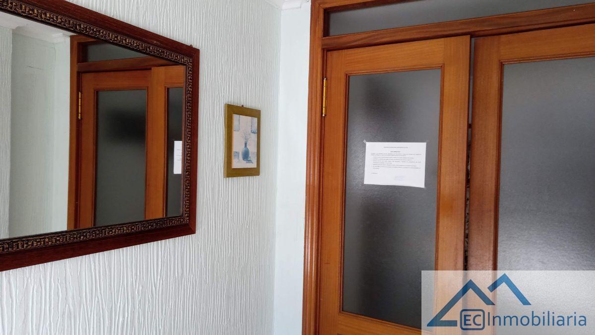 For sale of flat in Potes