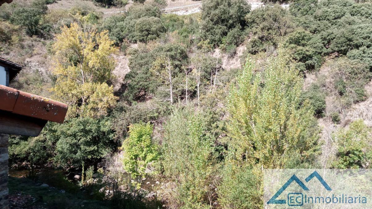 For sale of flat in Potes