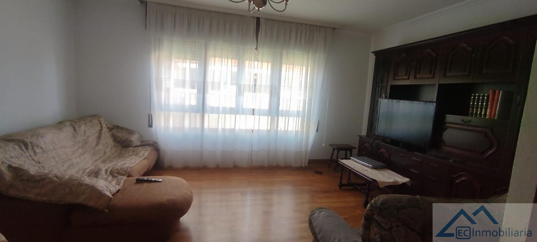 For rent of flat in Solares