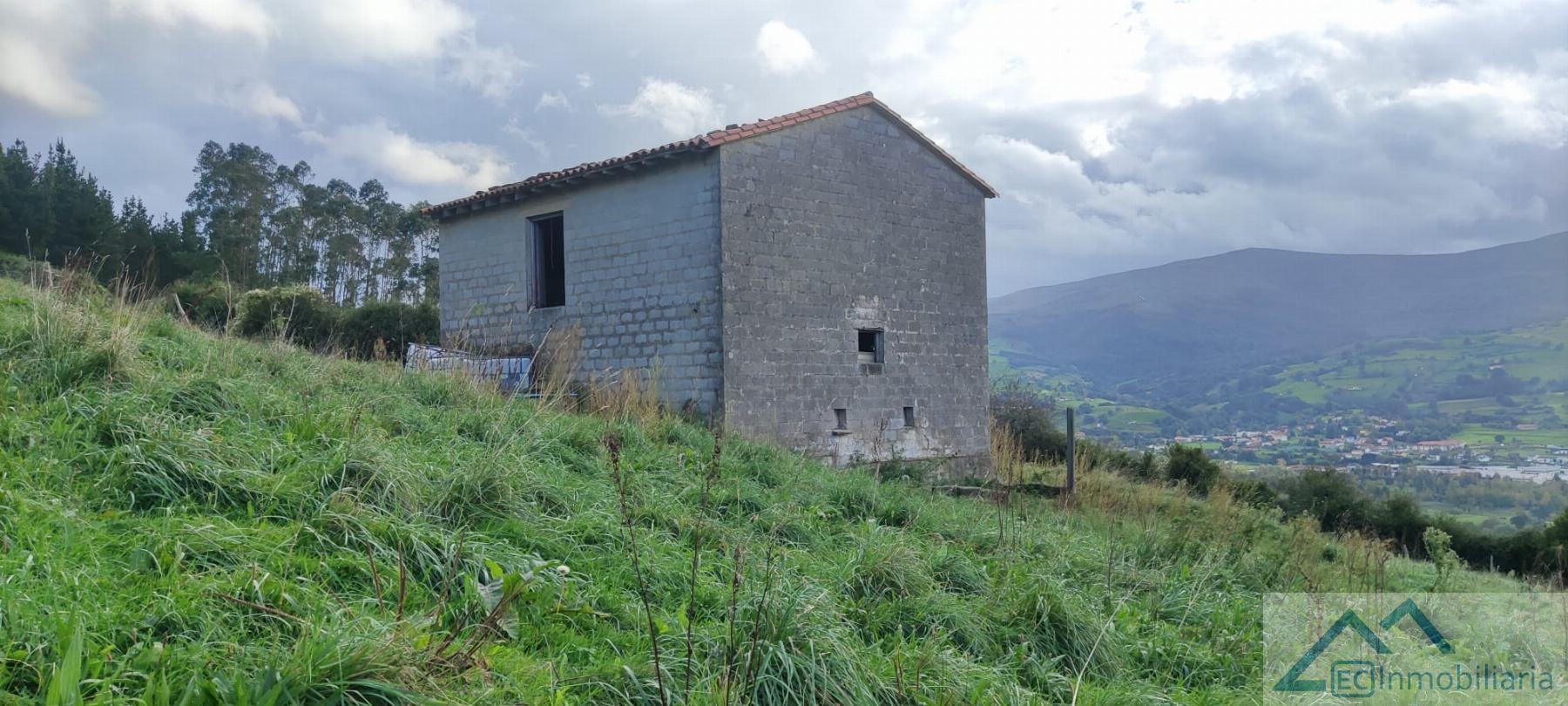 Venta de finca rústica en Santiurde de Toranzo