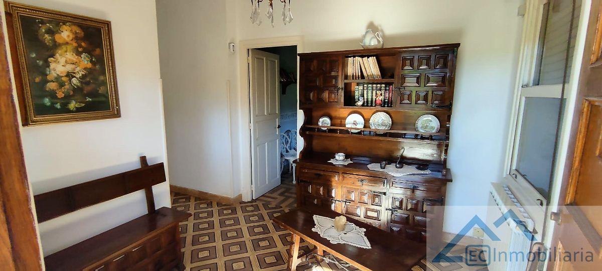 For sale of house in Puente Viesgo