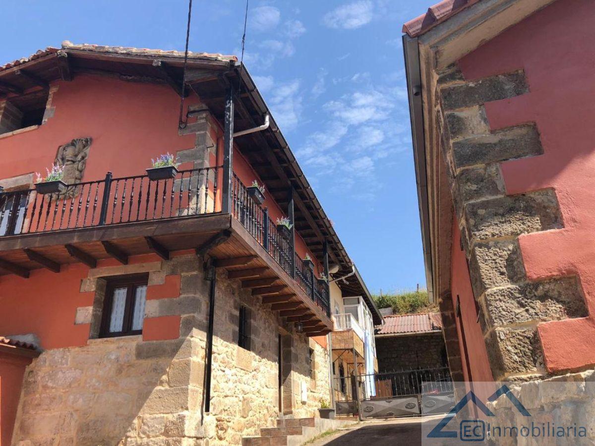 For sale of house in Campoo de Yuso